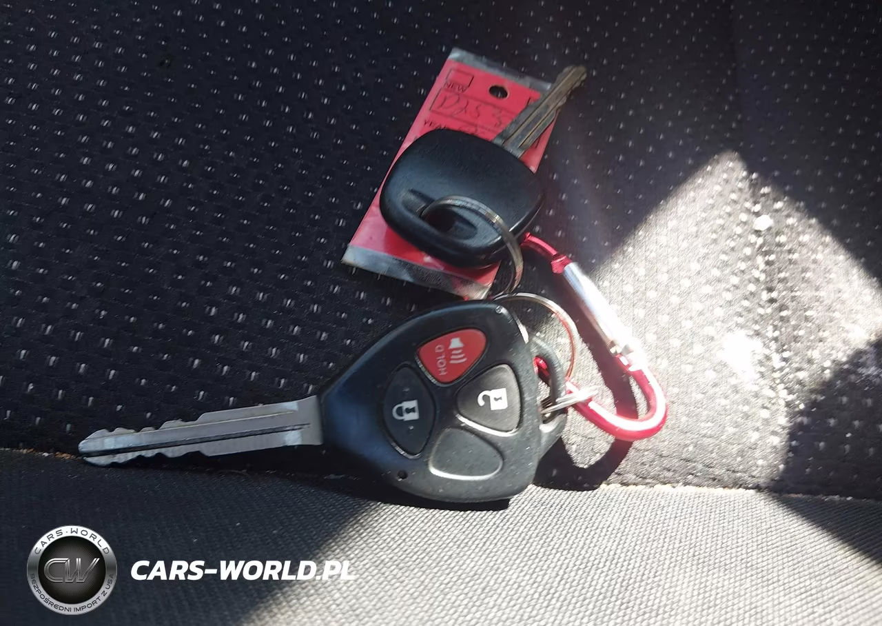 2010 Pontiac Vibe VIN:5Y2SP6E85AZ406942 - 11