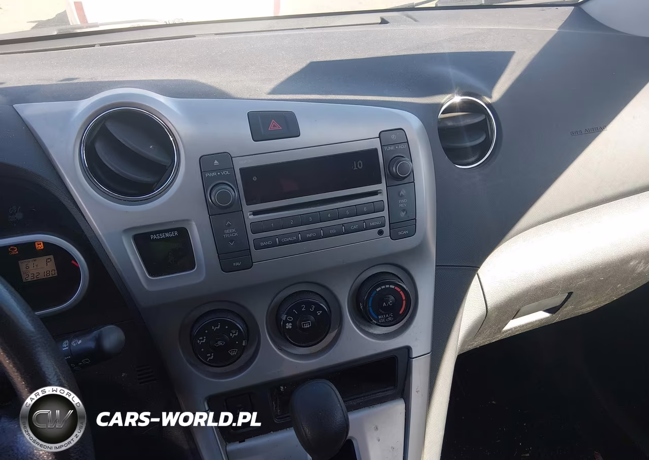2010 Pontiac Vibe VIN:5Y2SP6E85AZ406942 - 12