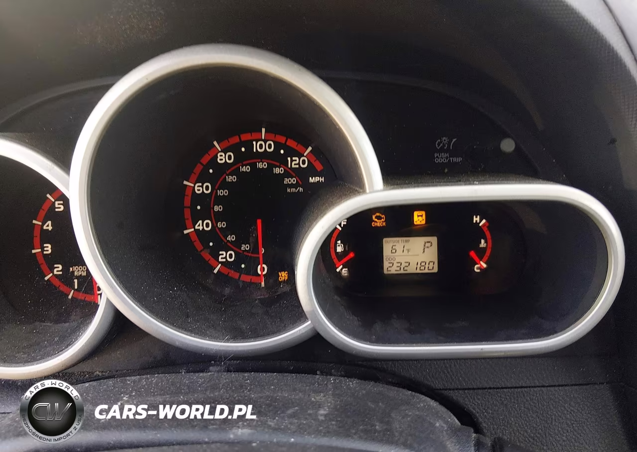 2010 Pontiac Vibe VIN:5Y2SP6E85AZ406942 - 7