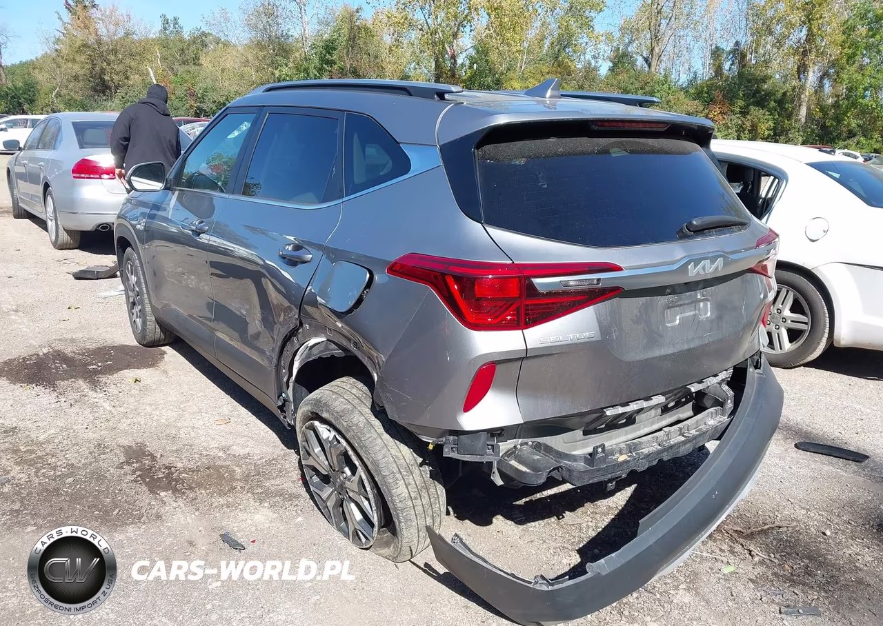 2023 Kia Seltos Ex VIN:KNDERCAAXP7378462 - 3