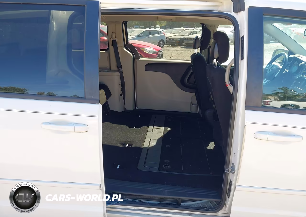 2013 Dodge Grand Caravan Sxt VIN:2C4RDGCG7DR607893 - 8