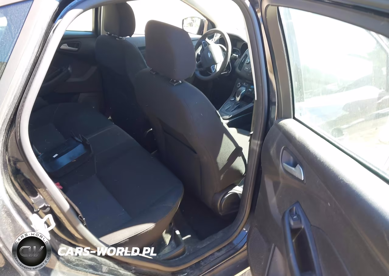 2017 Ford Focus Se VIN:1FADP3FE4HL275923 - 8