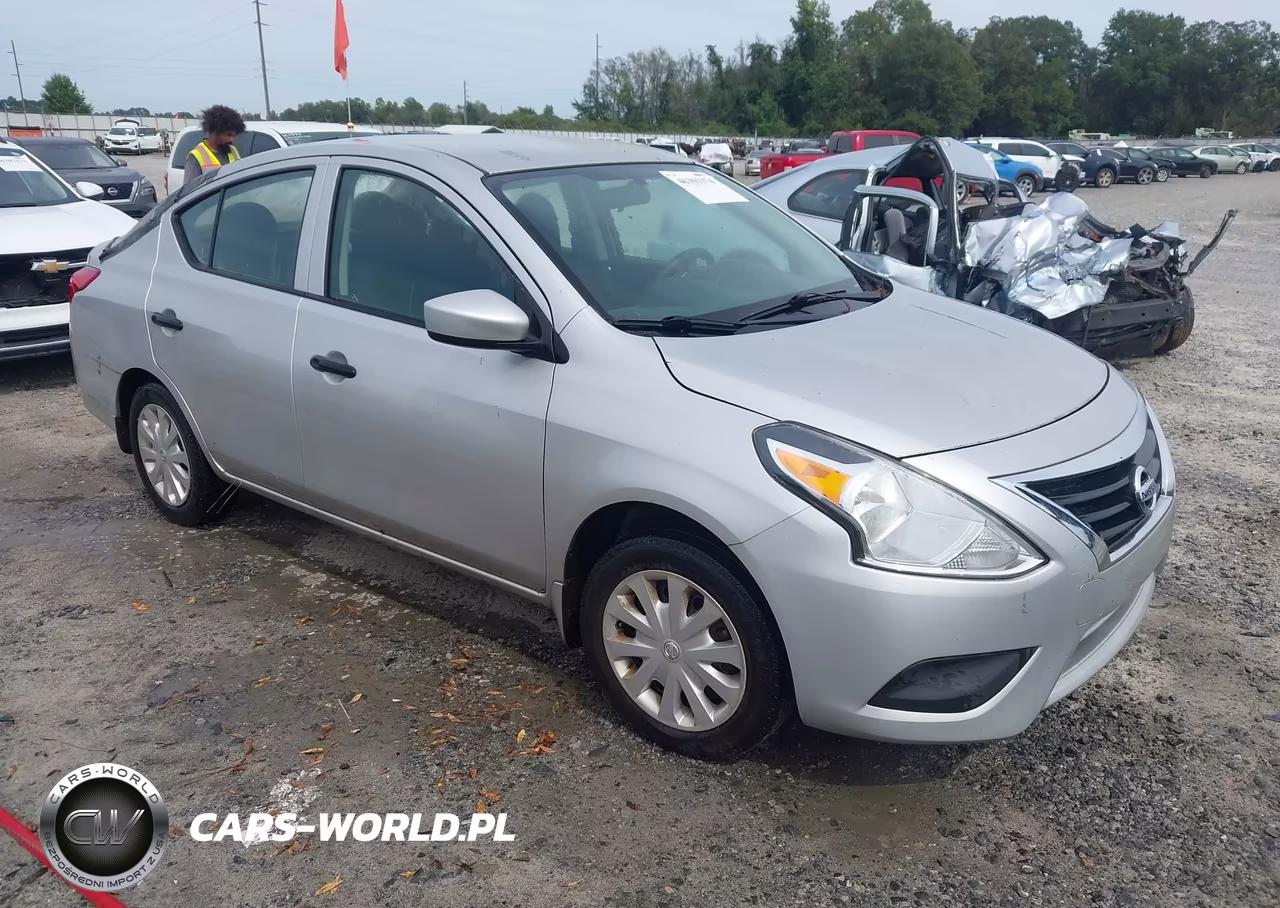2016 Nissan Versa 1.6 S