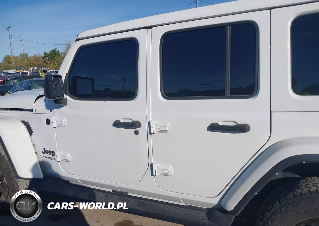 2022 Jeep Wrangler Unlimited Sahara Altitude 4X4 VIN:1C4HJXEN9NW237121 - 14