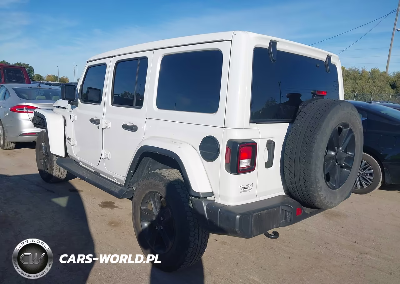 2022 Jeep Wrangler Unlimited Sahara Altitude 4X4 VIN:1C4HJXEN9NW237121 - 3