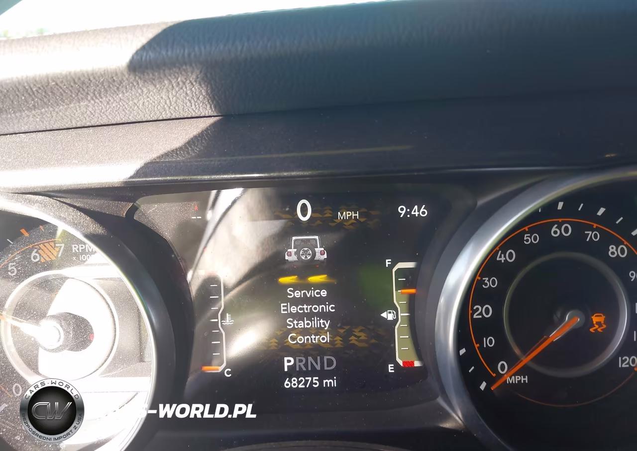 2022 Jeep Wrangler Unlimited Sahara Altitude 4X4 VIN:1C4HJXEN9NW237121 - 7
