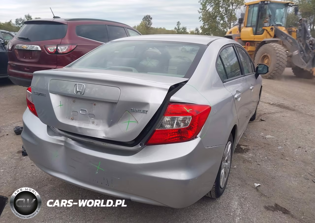 2012 Honda Civic Lx VIN:2HGFB2F50CH305373 - 4