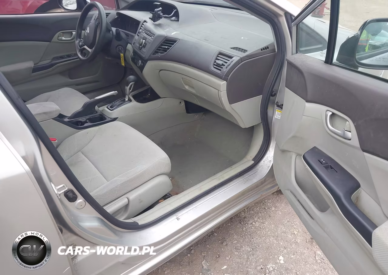 2012 Honda Civic Lx VIN:2HGFB2F50CH305373 - 5