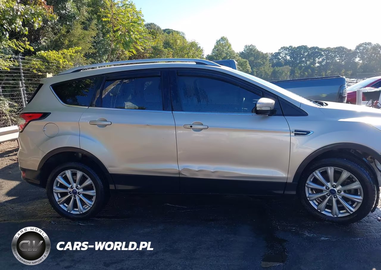 2017 Ford Escape Titanium VIN:1FMCU9J9XHUC94140 - 14