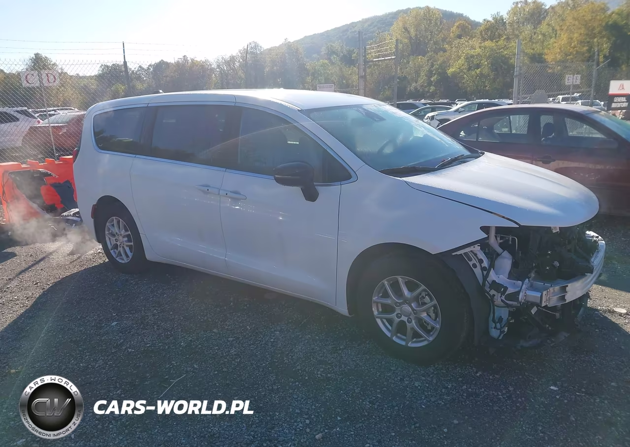 2027 Chrysler Pacifica – zdjęcie 1 z 16