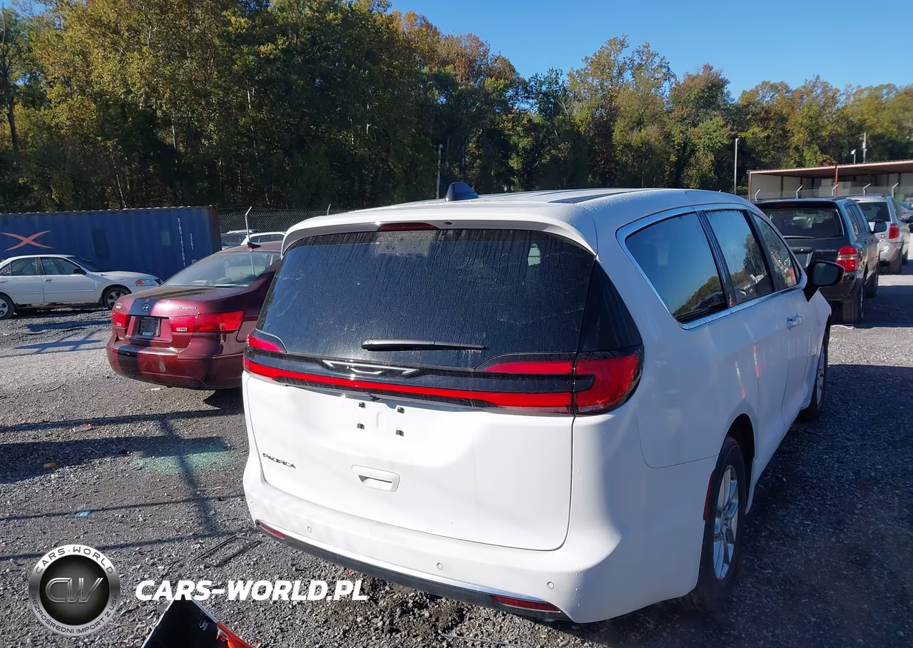 2027 Chrysler Pacifica VIN:2C4RC1BG0VR580412 - 16