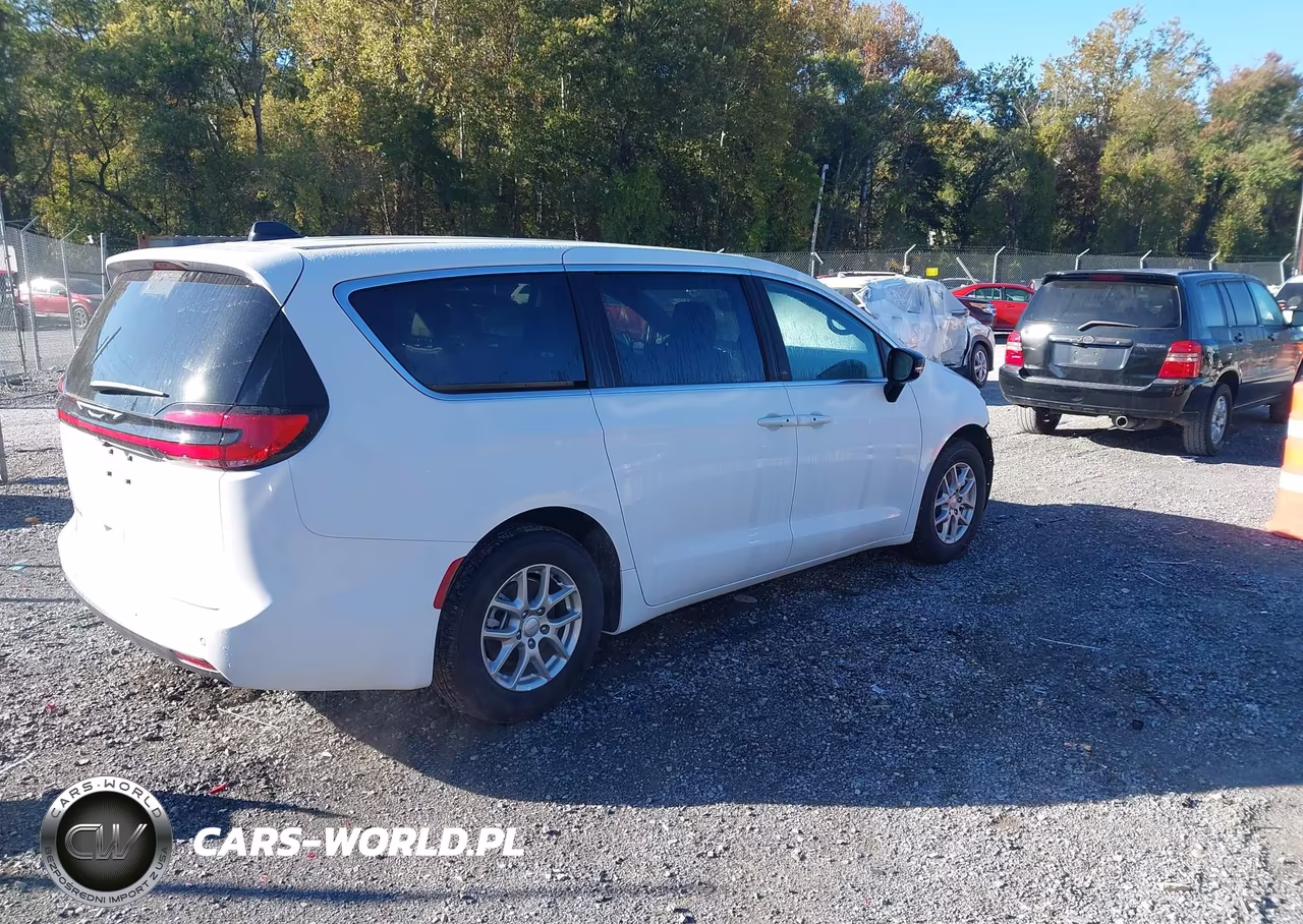2027 Chrysler Pacifica VIN:2C4RC1BG0VR580412 - 4