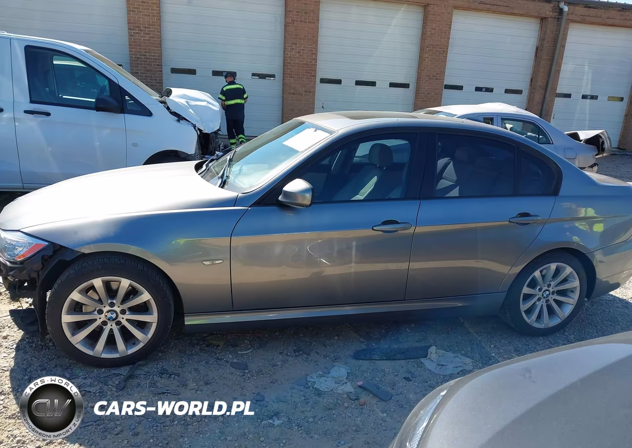 2011 BMW 328I VIN:WBAPH7C53BE678719 - 14