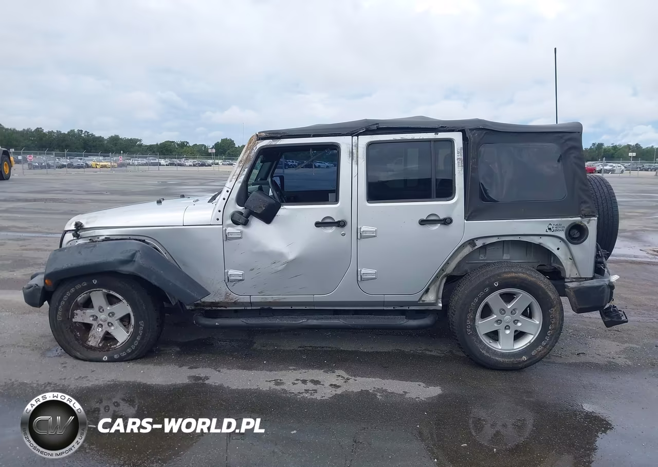 2008 Jeep Wrangler Unlimited X VIN:1J4GB39178L515037 - 15