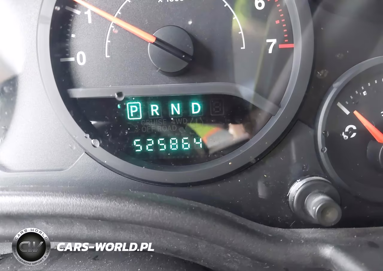 2008 Jeep Wrangler Unlimited X VIN:1J4GB39178L515037 - 16