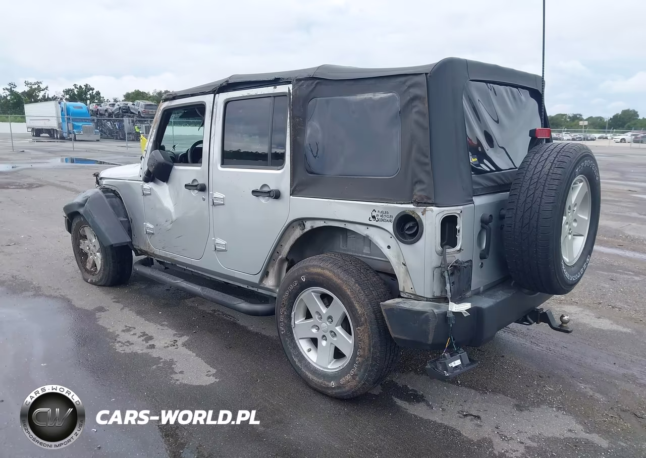 2008 Jeep Wrangler Unlimited X VIN:1J4GB39178L515037 - 3