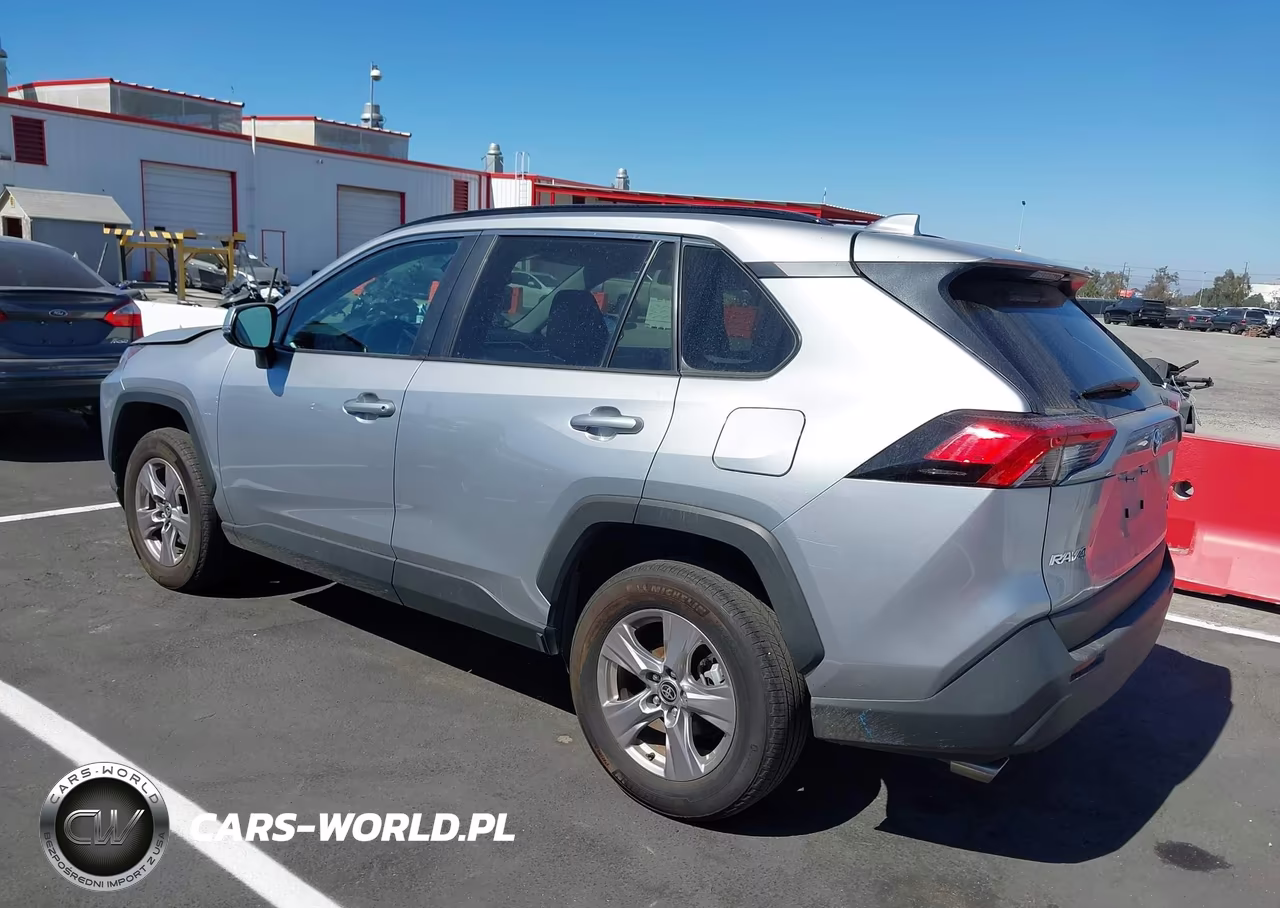 2025 Toyota Rav4 Xle VIN:2T3P1RFV6SC527205 - 3