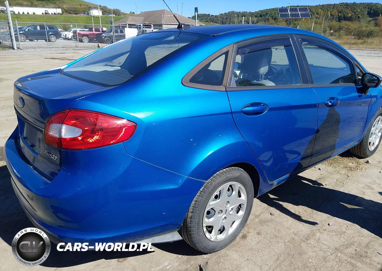 2011 Ford Fiesta S VIN:3FADP4AJ8BM113762 - 4