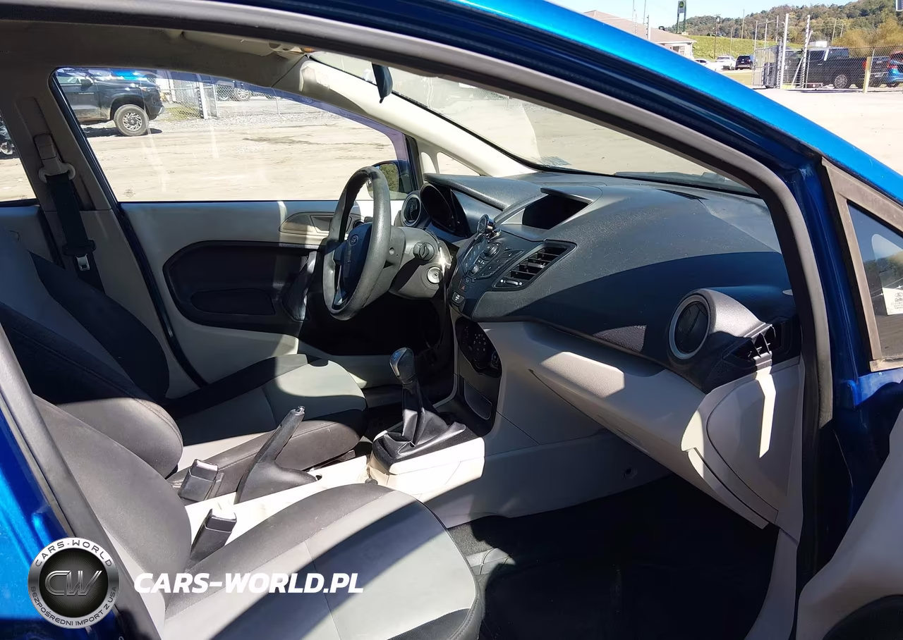 2011 Ford Fiesta S VIN:3FADP4AJ8BM113762 - 5