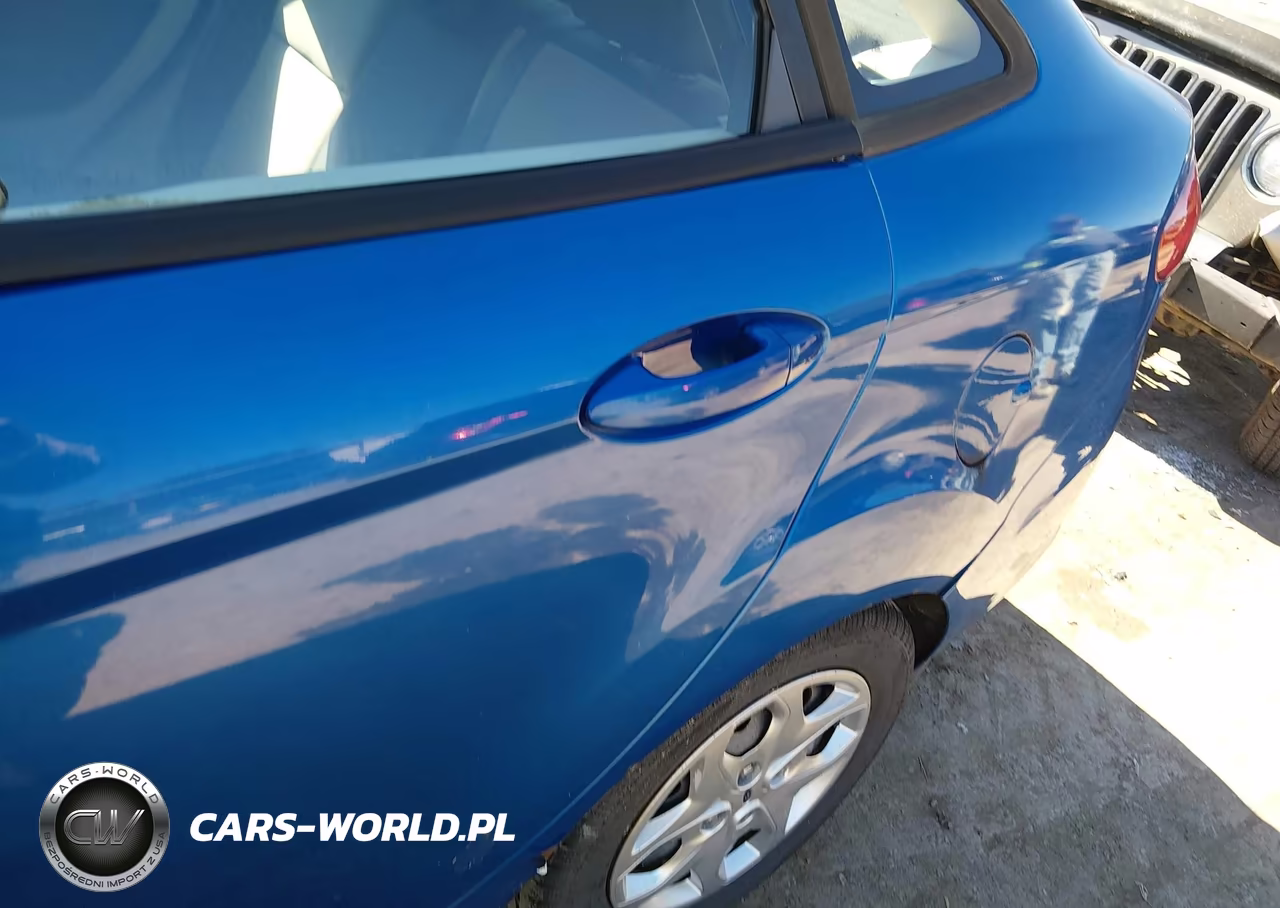 2011 Ford Fiesta S VIN:3FADP4AJ8BM113762 - 6