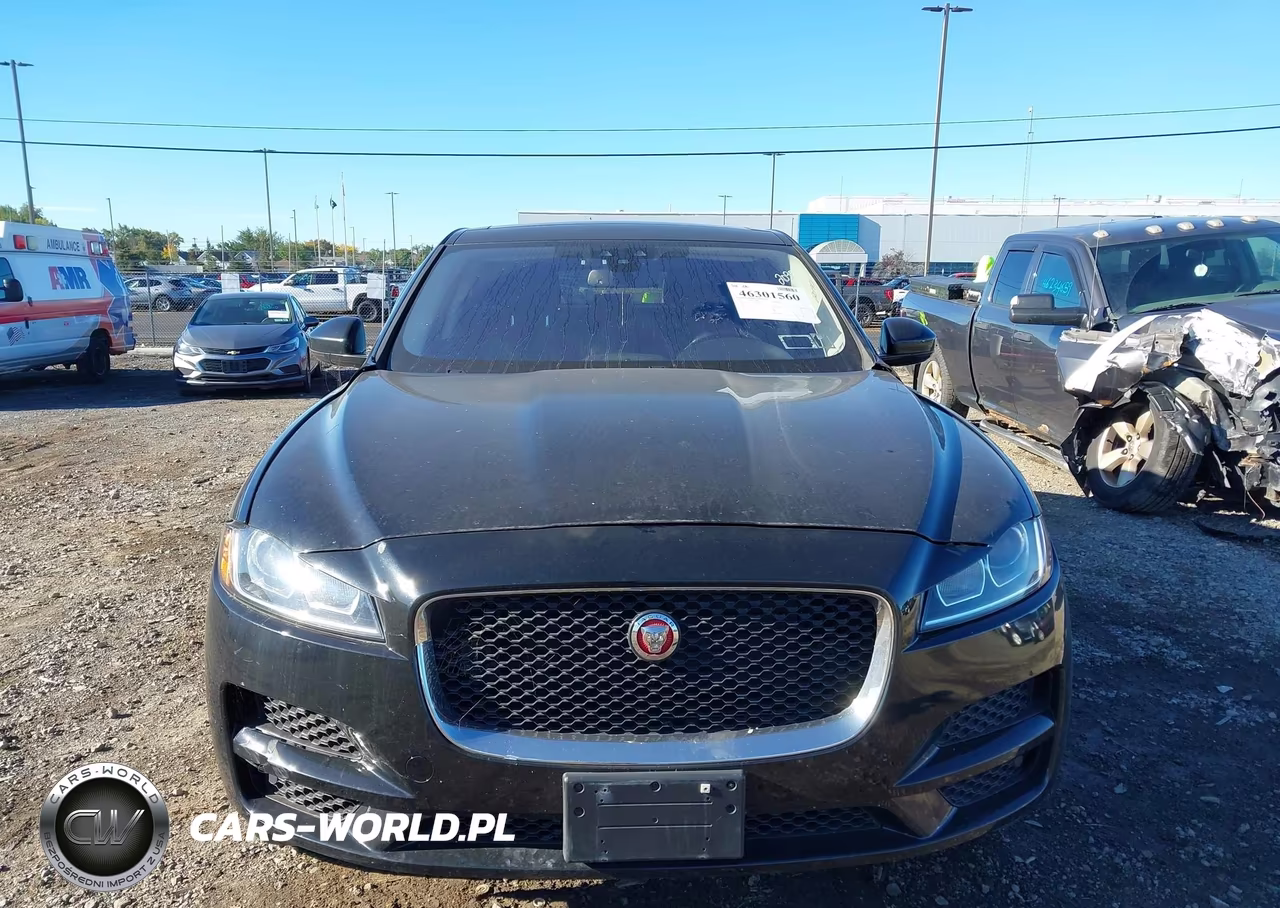 2018 Jaguar F-Pace 30T Premium VIN:SADCJ2GX9JA236977 - 13
