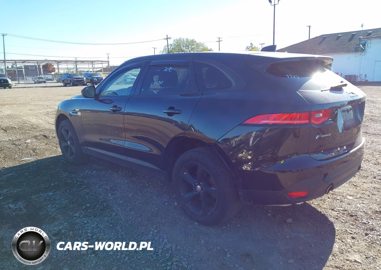 2018 Jaguar F-Pace 30T Premium VIN:SADCJ2GX9JA236977 - 3