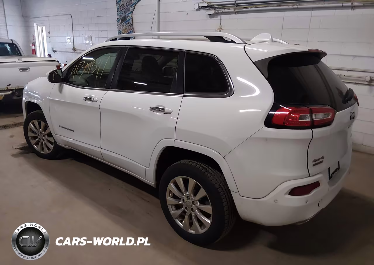 2017 Jeep Cherokee Overland 4X4 VIN:1C4PJMJS7HW532566 - 3