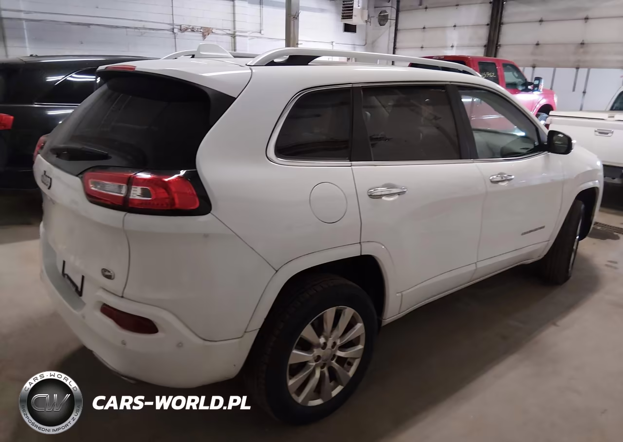 2017 Jeep Cherokee Overland 4X4 VIN:1C4PJMJS7HW532566 - 4