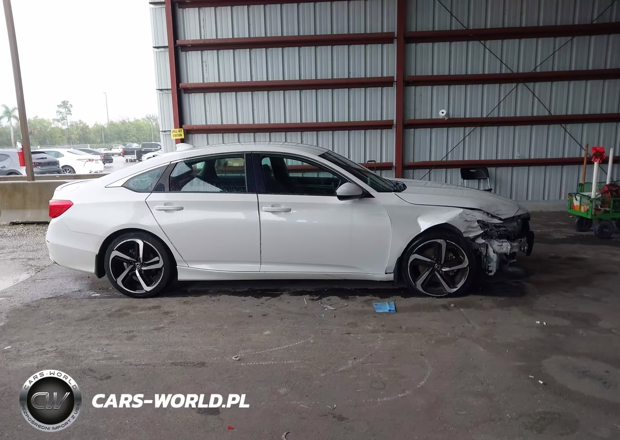 2018 Honda Accord Sport VIN:1HGCV1F31JA234005 - 13