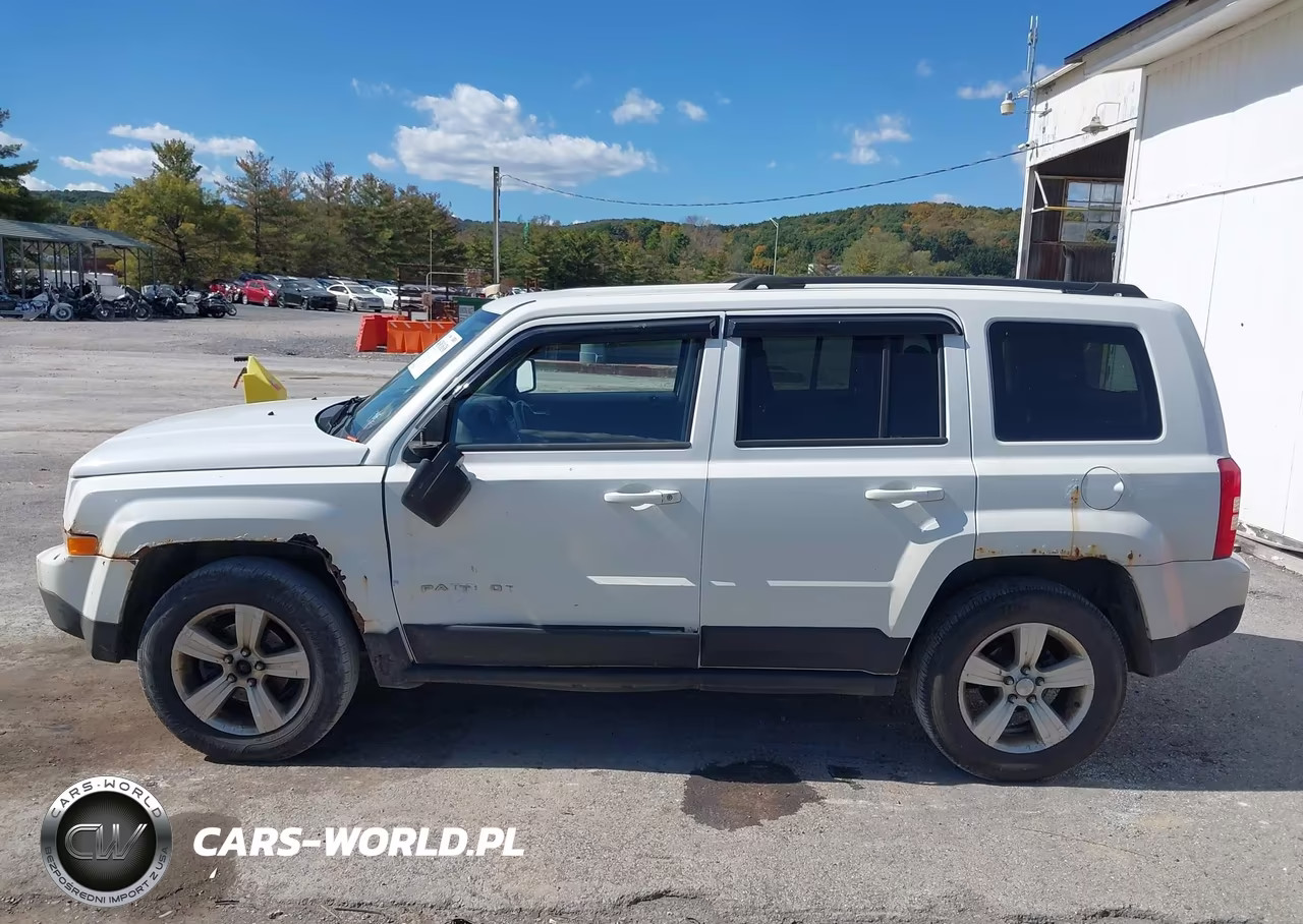2015 Jeep Patriot Latitude VIN:1C4NJRFB4FD148198 - 6