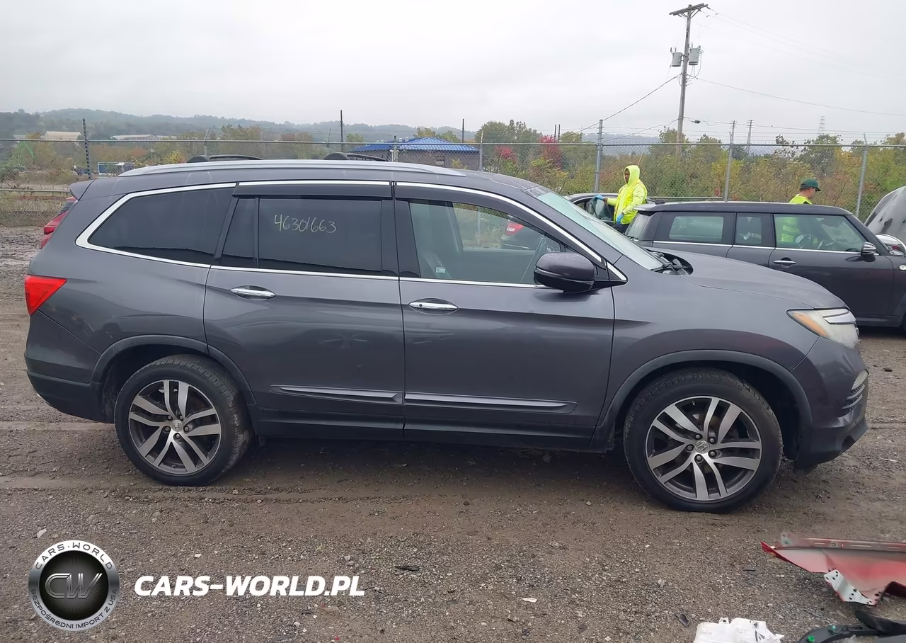 2016 Honda Pilot Elite VIN:5FNYF6H08GB062279 - 13