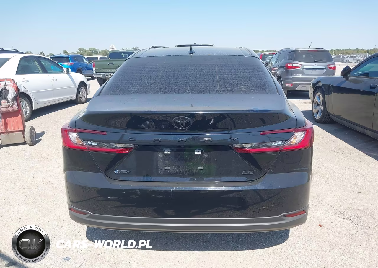2026 Toyota Camry Le VIN:4T1DAACK3TU757887 - 16