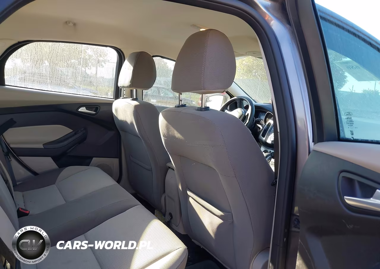2014 Ford Focus Se VIN:1FADP3F26EL457124 - 8