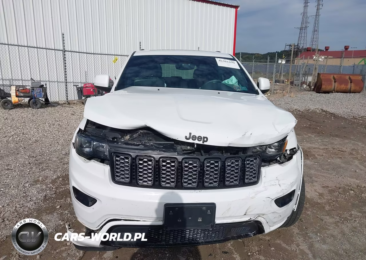 2017 Jeep Grand Cherokee Altitude 4X4 VIN:1C4RJFAG0HC797637 - 12