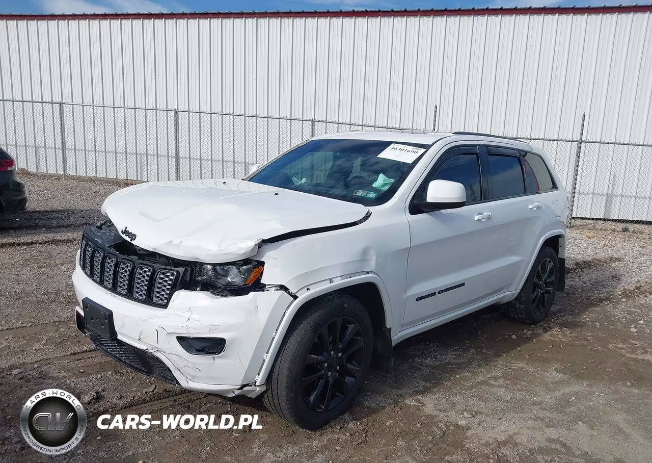 2017 Jeep Grand Cherokee Altitude 4X4 VIN:1C4RJFAG0HC797637 - 2