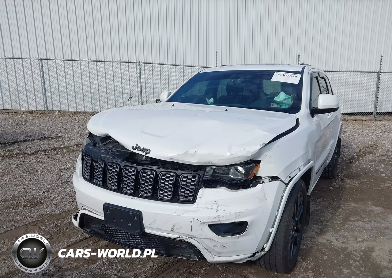 2017 Jeep Grand Cherokee Altitude 4X4 VIN:1C4RJFAG0HC797637 - 6
