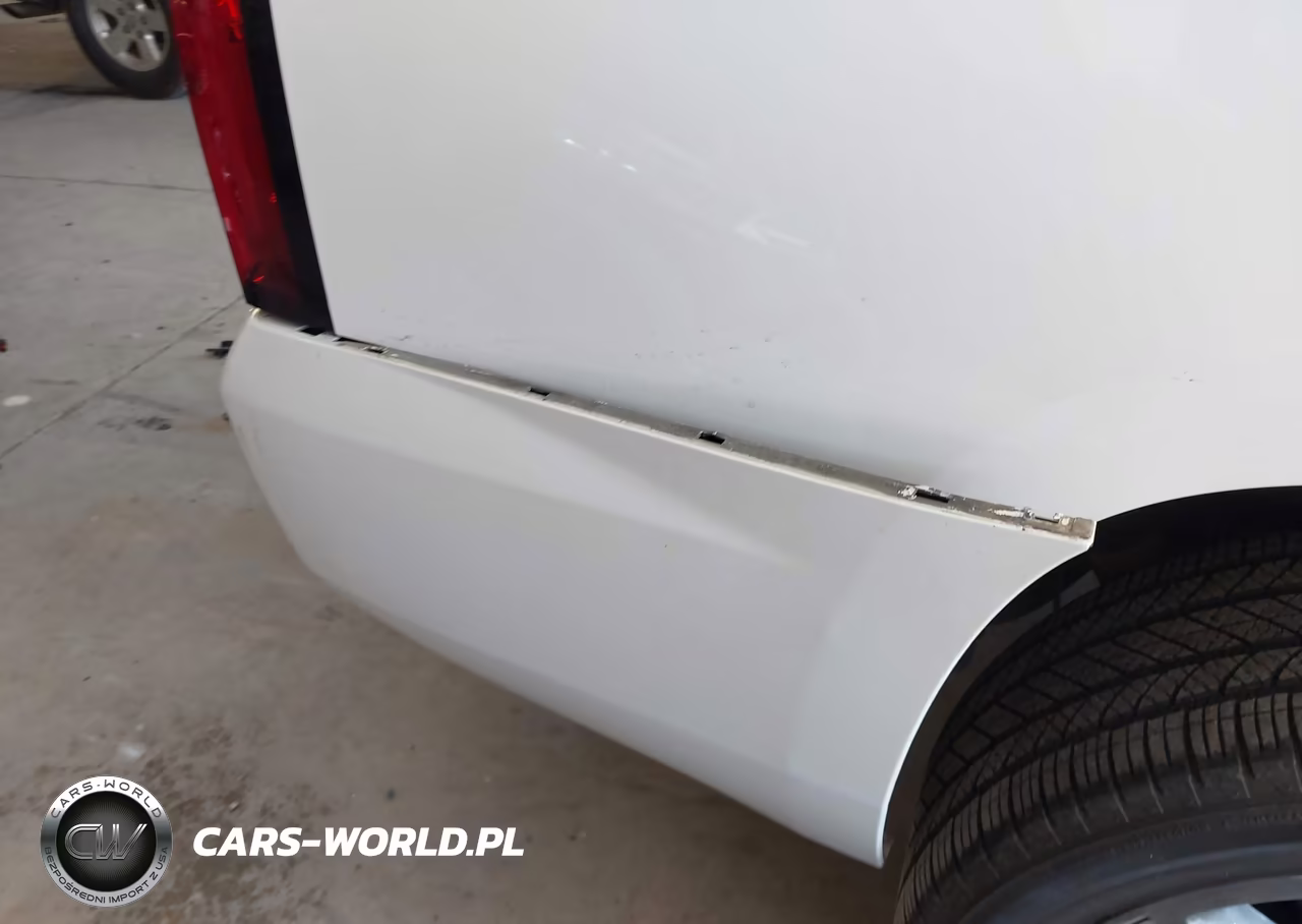 2015 Chevrolet Tahoe Ltz VIN:1GNSKCKC0FR186923 - 22