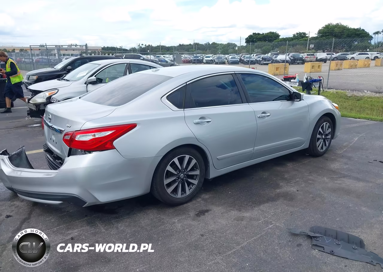 2017 Nissan Altima 2.5 Sv VIN:1N4AL3APXHC241136 - 4