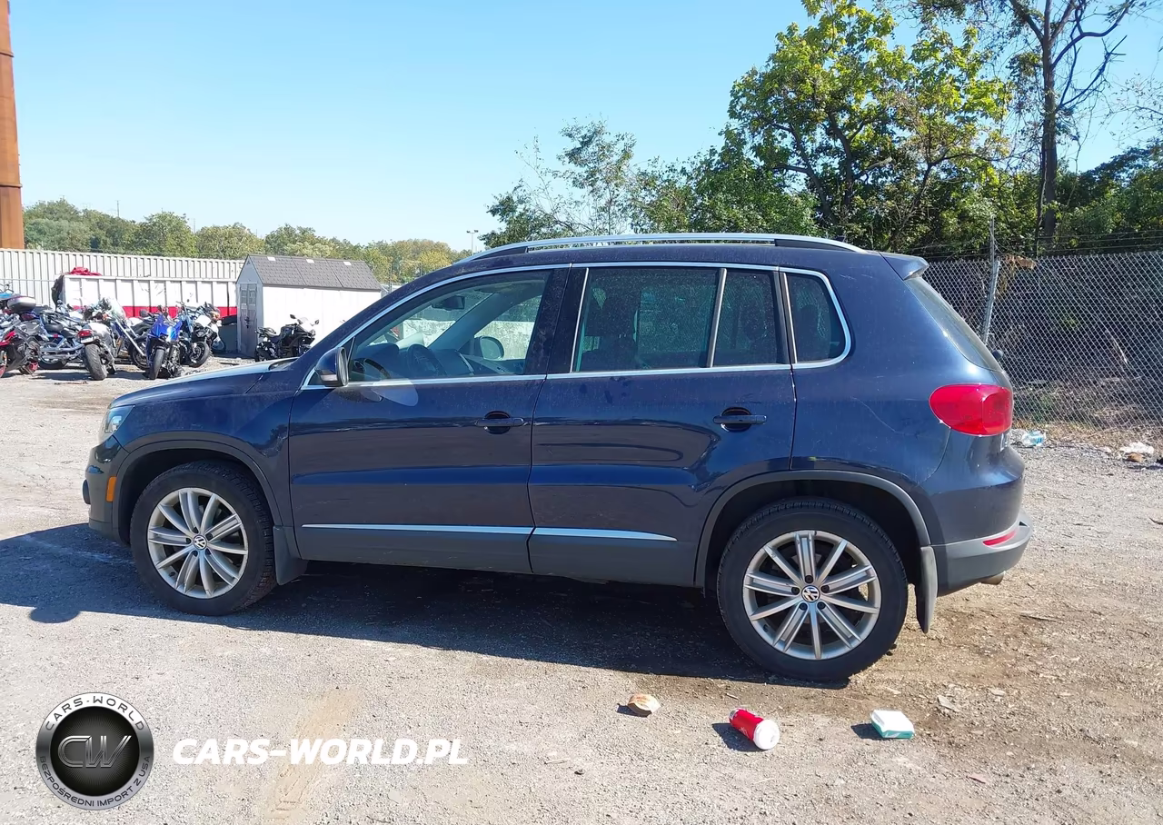 2016 Volkswagen Tiguan Se VIN:WVGBV7AX0GW578472 - 14