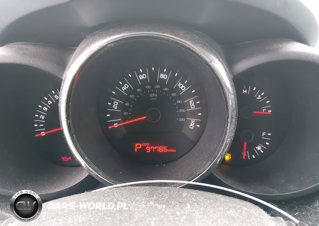2011 Kia Soul + VIN:KNDJT2A2XB7309038 - 7