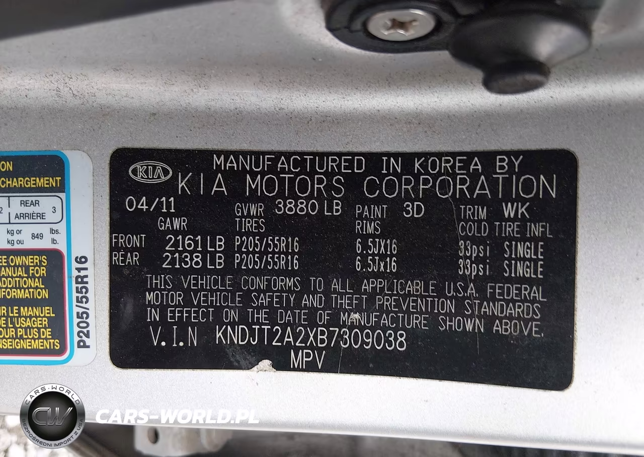 2011 Kia Soul + VIN:KNDJT2A2XB7309038 - 9