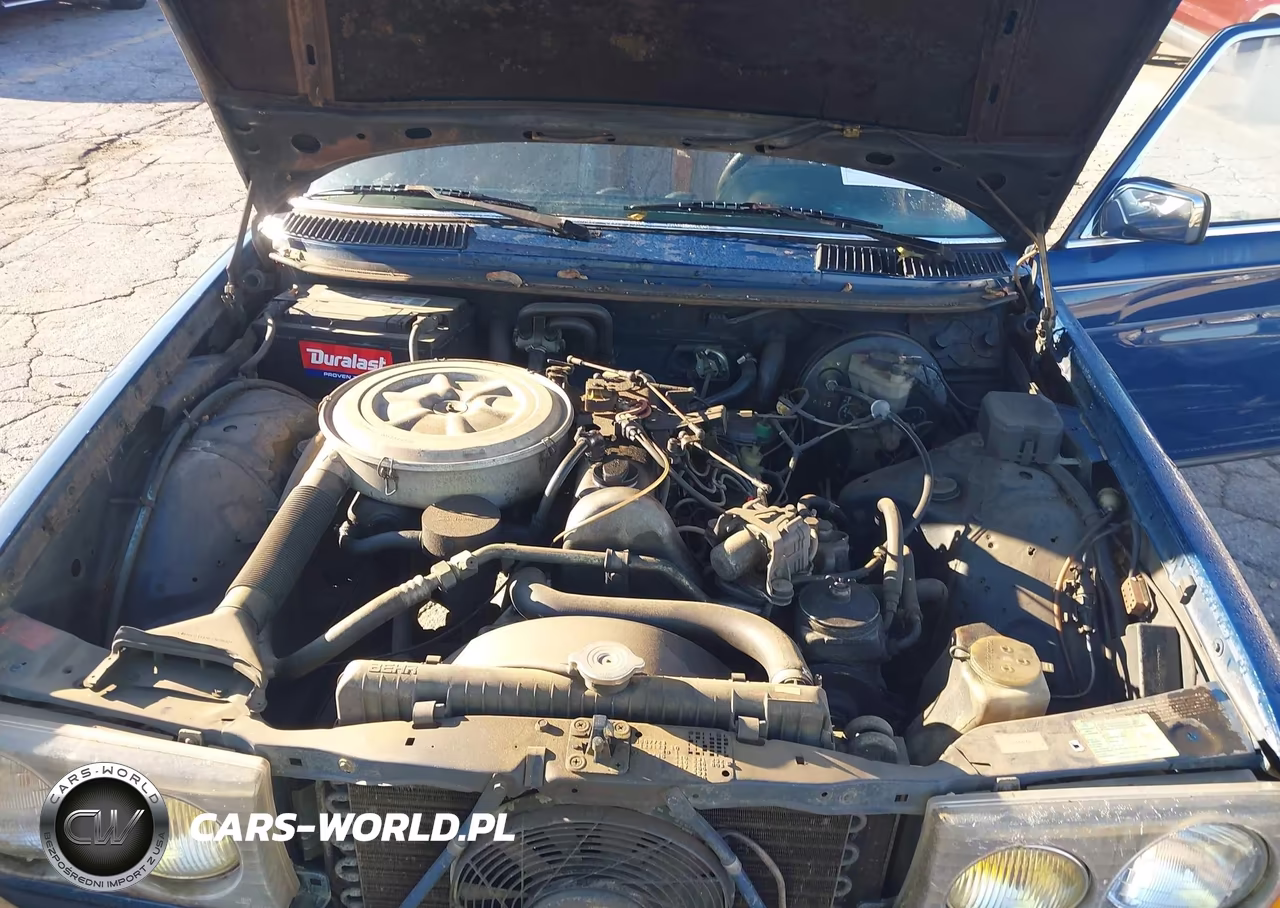 1983 Mercedes-Benz 240 D VIN:WDBAB23AXDB402633 - 10