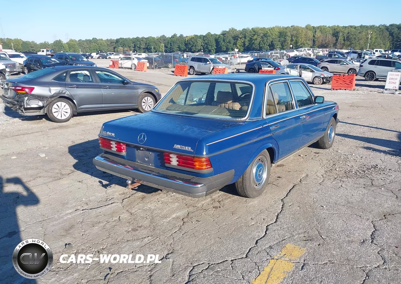 1983 Mercedes-Benz 240 D VIN:WDBAB23AXDB402633 - 4