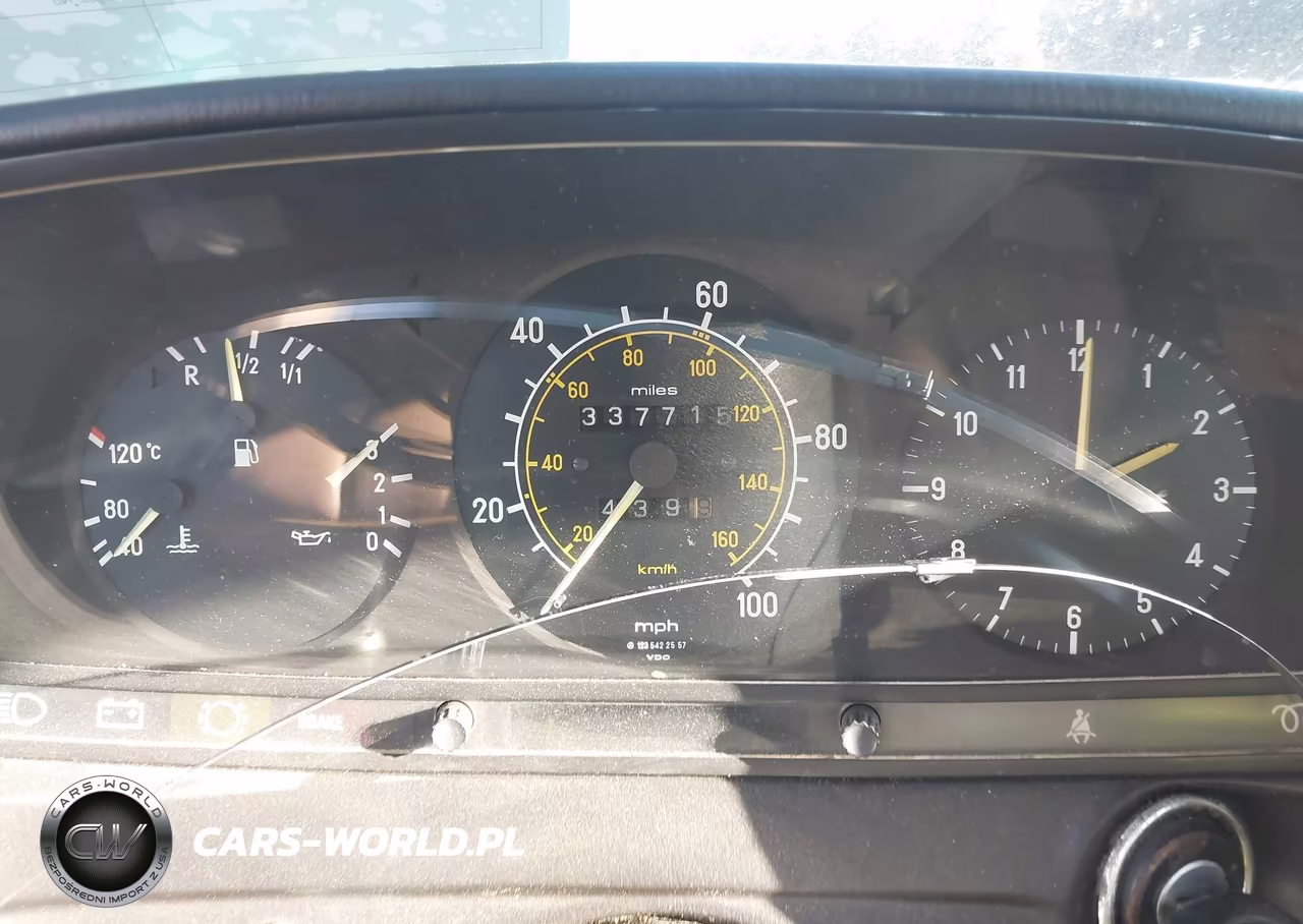1983 Mercedes-Benz 240 D VIN:WDBAB23AXDB402633 - 7