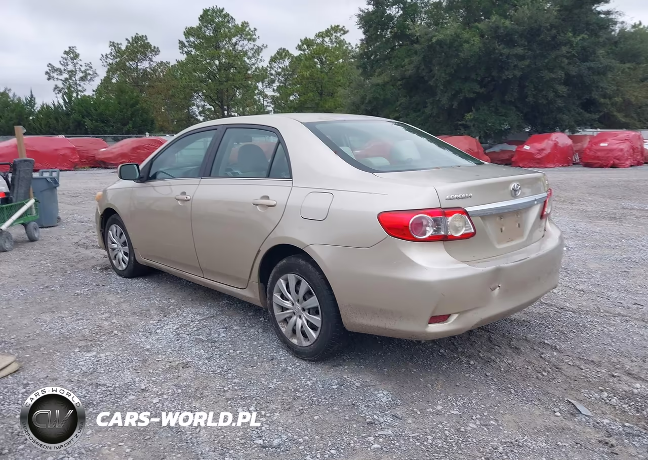 2013 Toyota Corolla Le VIN:5YFBU4EE8DP153729 - 3