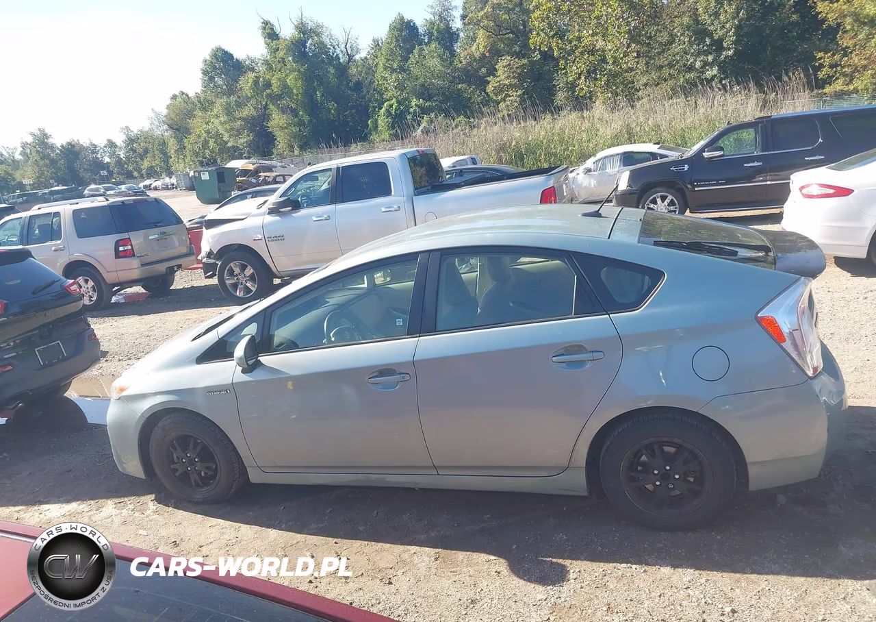 2014 Toyota Prius Four VIN:JTDKN3DU2E1840789 - 14