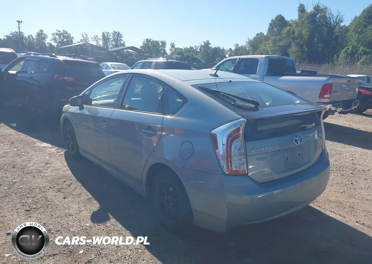 2014 Toyota Prius Four VIN:JTDKN3DU2E1840789 - 3