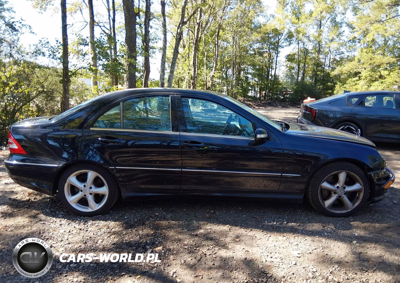 2005 Mercedes-Benz C 230 Kompressor Sport VIN:WDBRF40J75F688328 - 13