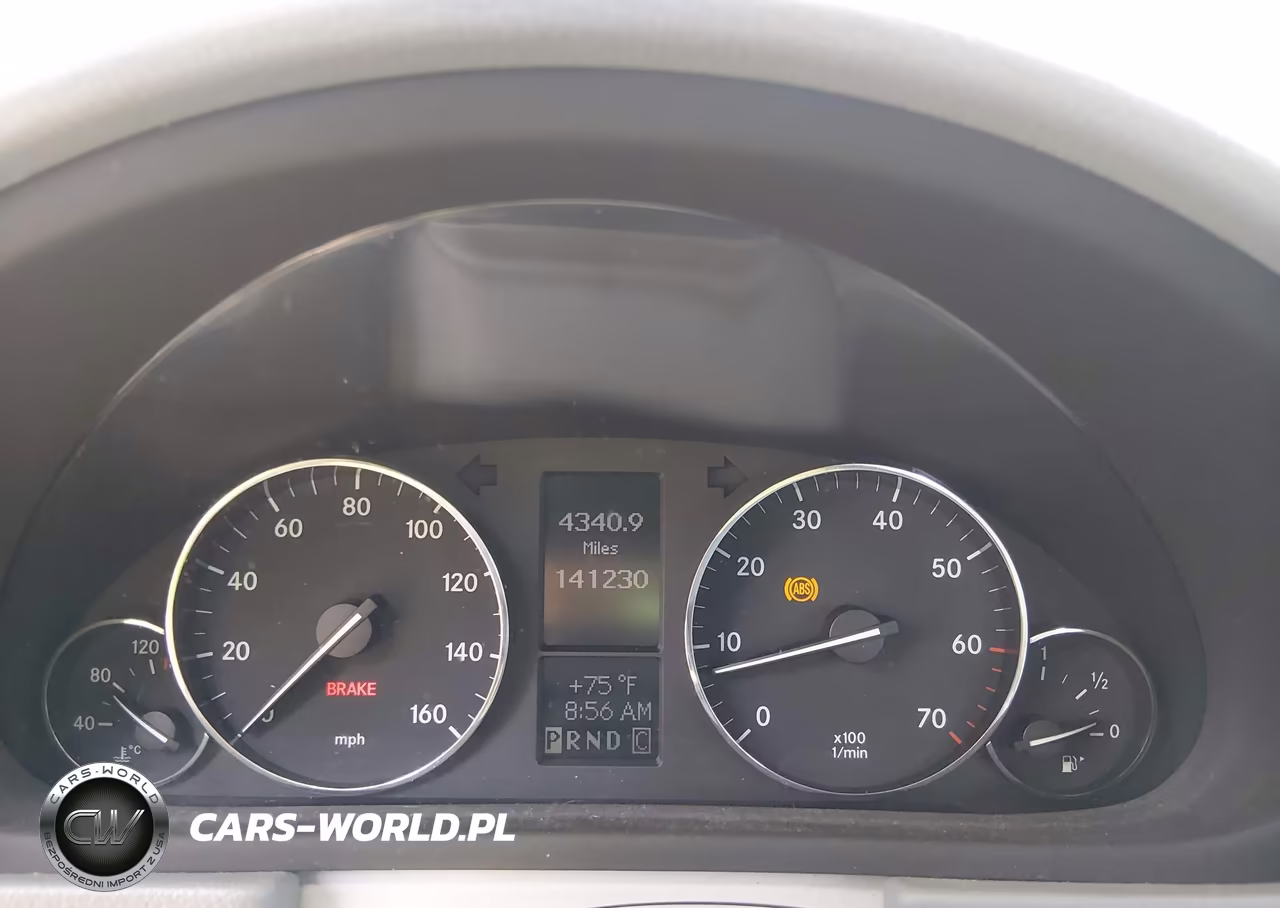 2005 Mercedes-Benz C 230 Kompressor Sport VIN:WDBRF40J75F688328 - 7