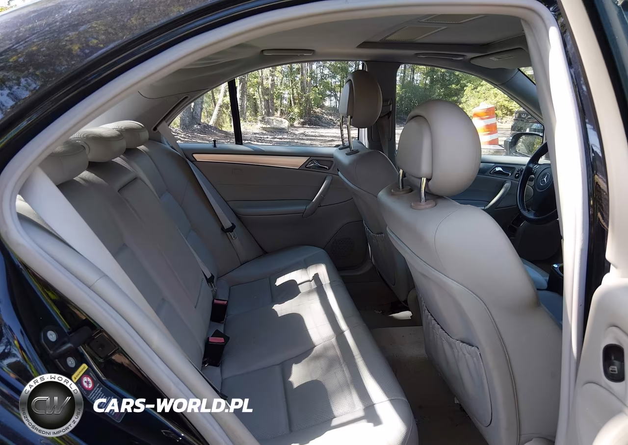 2005 Mercedes-Benz C 230 Kompressor Sport VIN:WDBRF40J75F688328 - 8